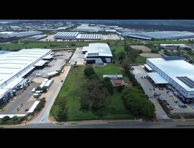 17,087M² VACANT LAND FOR SALE IN LINBRO PARK
